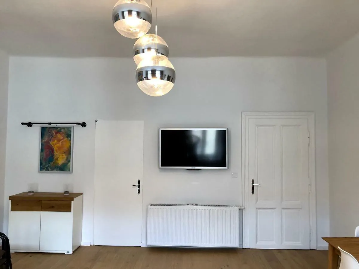 Atelier Lomani Apartment Viena
